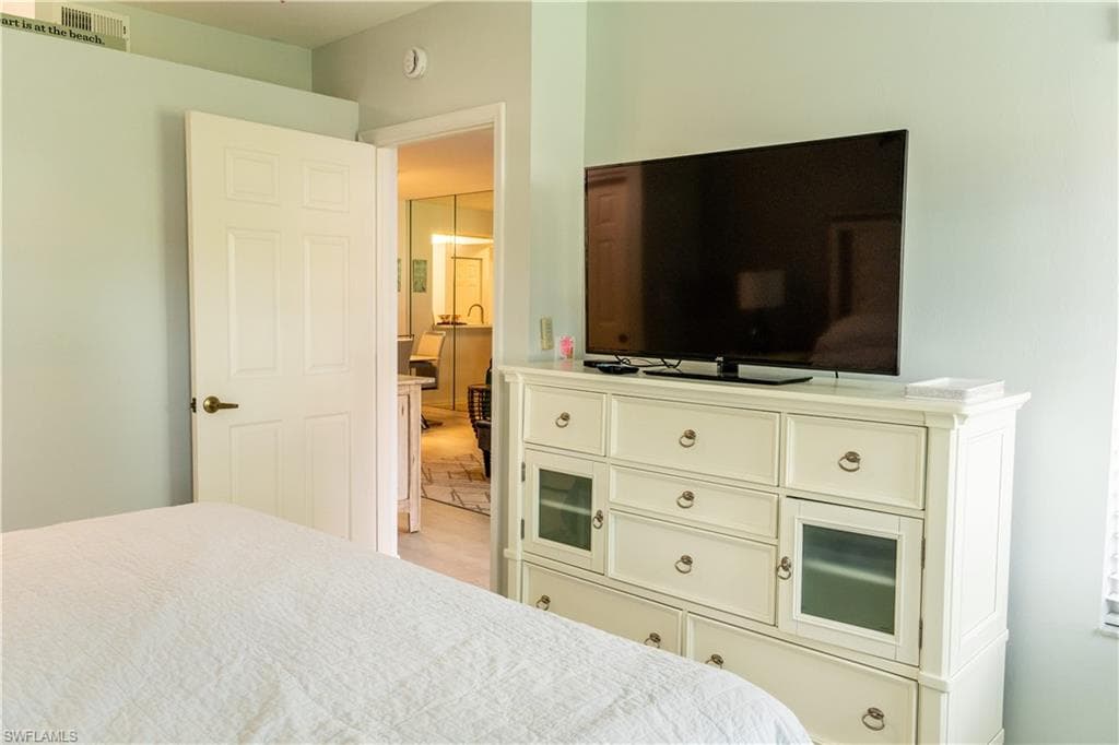 2526 Orchid Bay DR # 102, NAPLES FL 34109-26