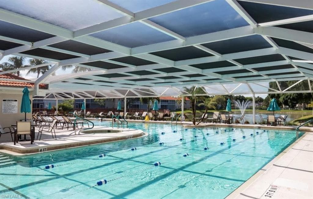 2526 Orchid Bay DR # 102, NAPLES FL 34109-2