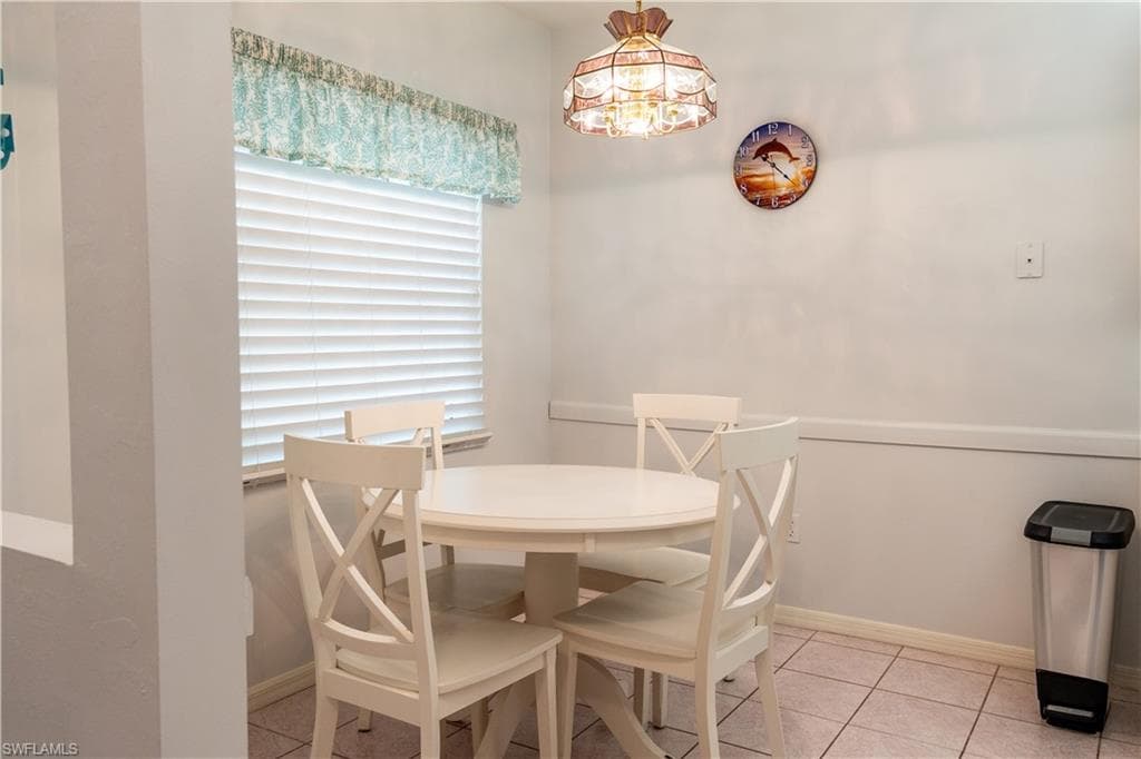 2526 Orchid Bay DR # 102, NAPLES FL 34109-8