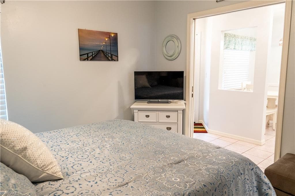2526 Orchid Bay DR # 102, NAPLES FL 34109-20