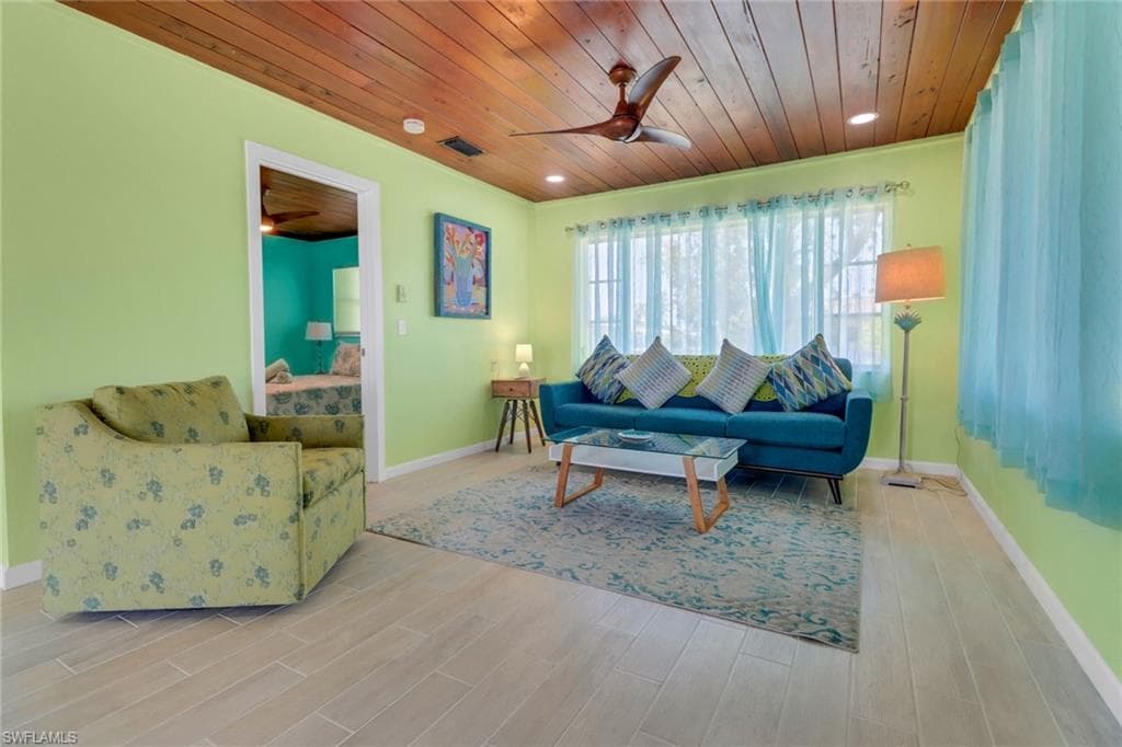 2567 Cay CV, MATLACHA FL 33993-9