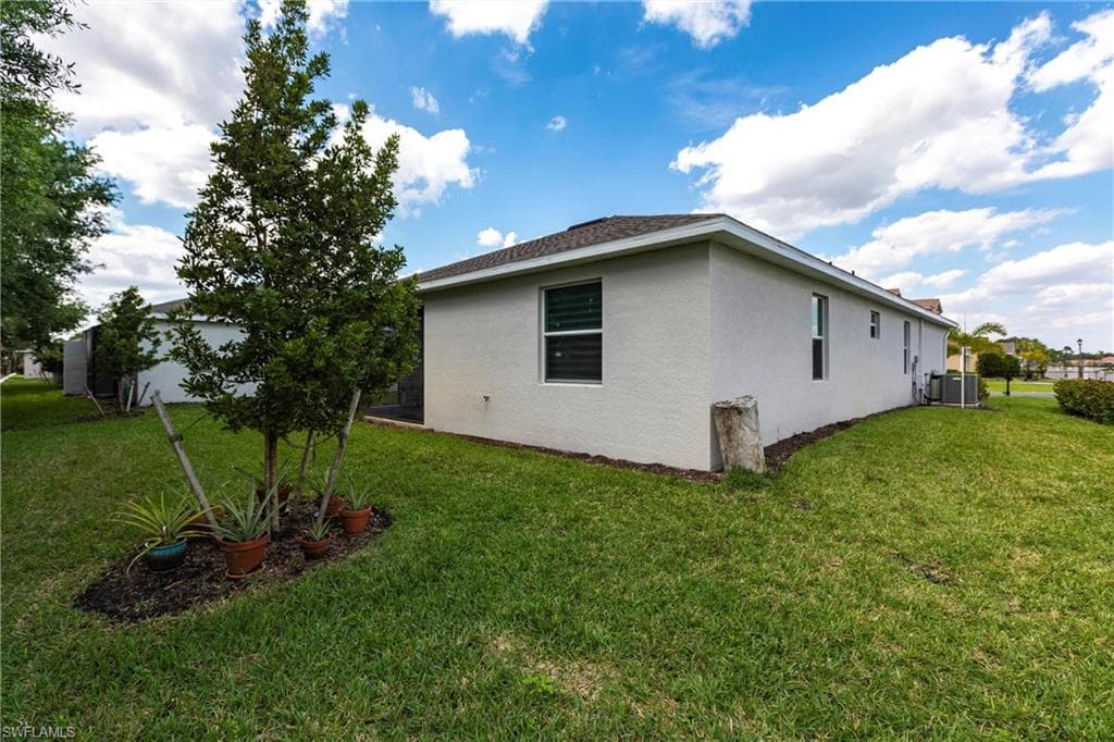 9128 Leatherwood LOOP, LEHIGH ACRES FL 33936-41