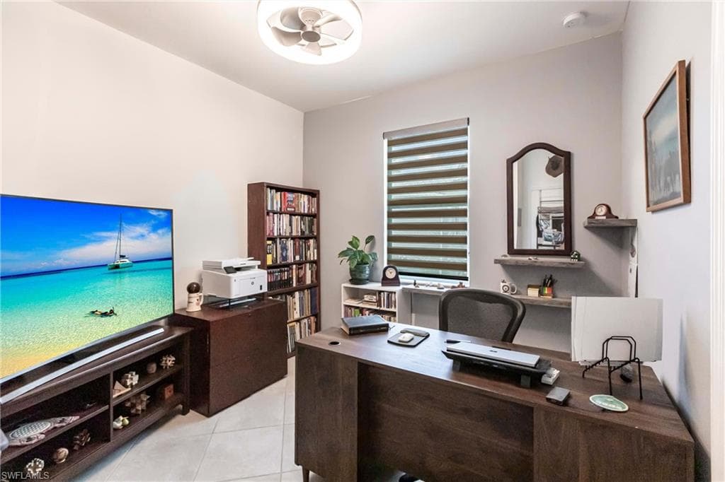 9128 Leatherwood LOOP, LEHIGH ACRES FL 33936-23