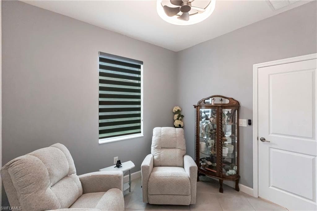 9128 Leatherwood LOOP, LEHIGH ACRES FL 33936-28