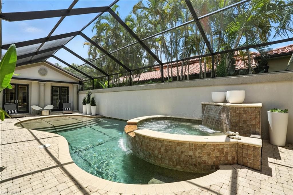 2892 Tiburon BLVD E, NAPLES FL 34109-38