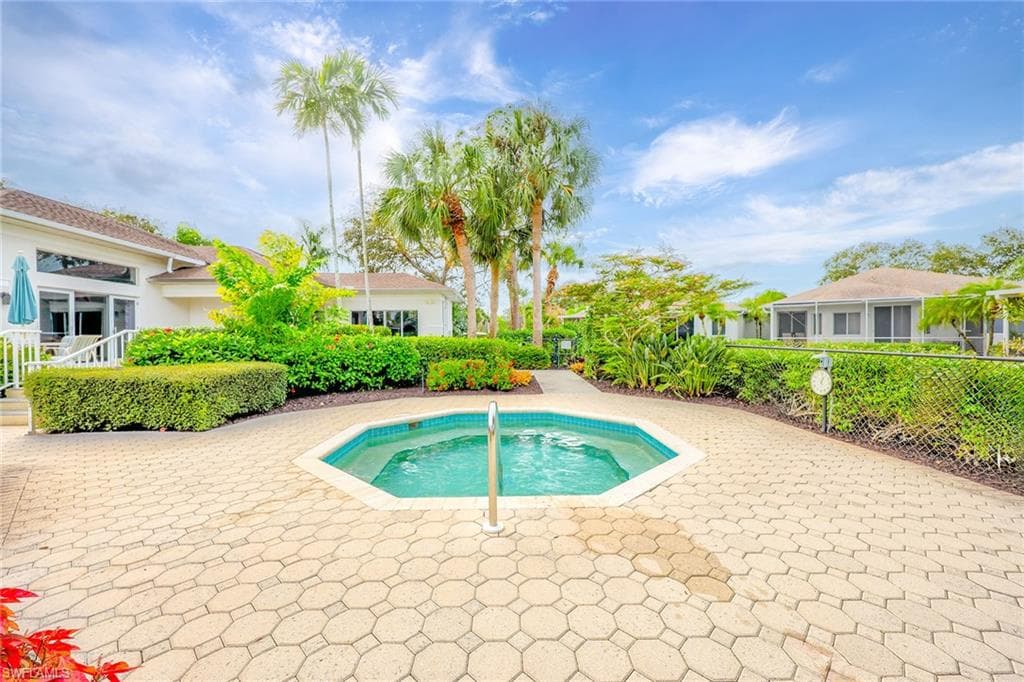 9342 Lake Abby LN, BONITA SPRINGS FL 34135-27