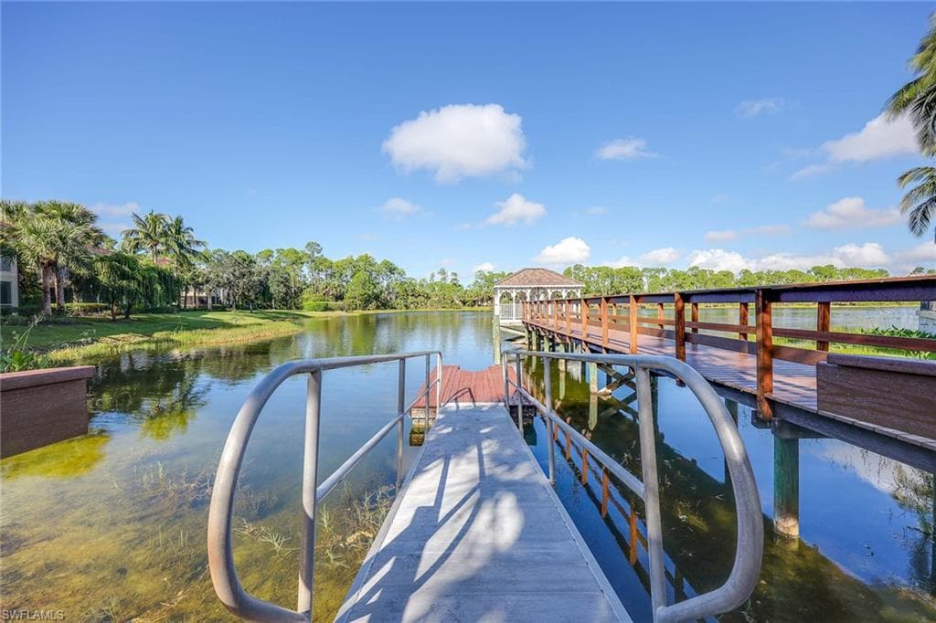 1821 Tarpon Bay DR S, NAPLES FL 34119-41