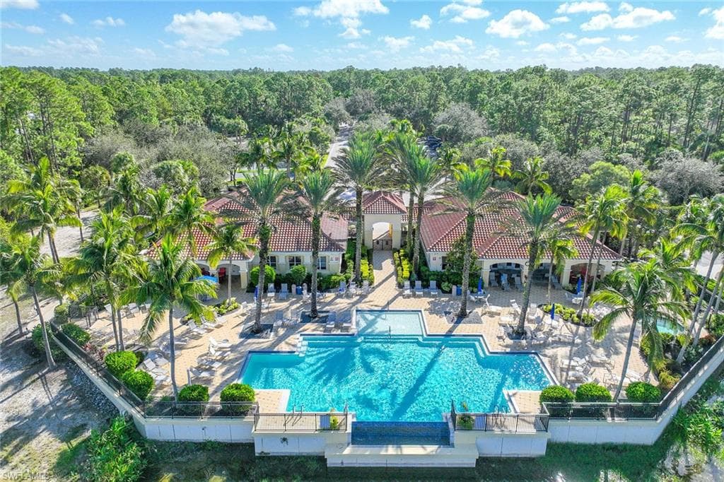 1821 Tarpon Bay DR S, NAPLES FL 34119-29
