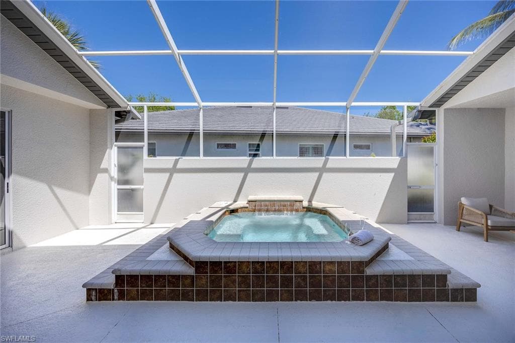 1821 Tarpon Bay DR S, NAPLES FL 34119-13