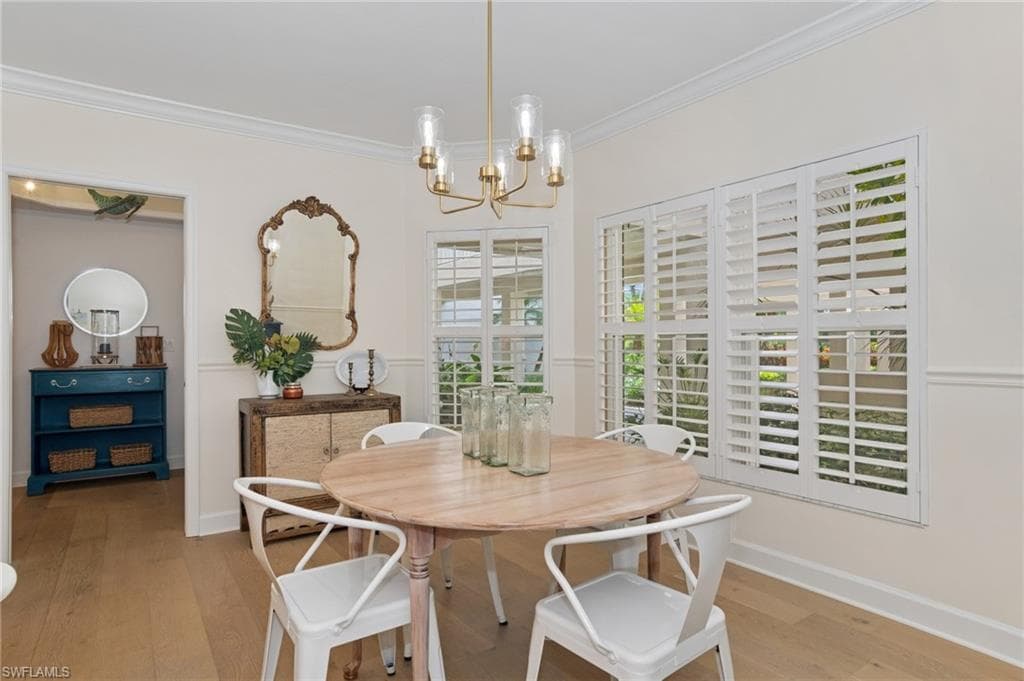 400 Wyndemere WAY # D102, NAPLES FL 34105-9