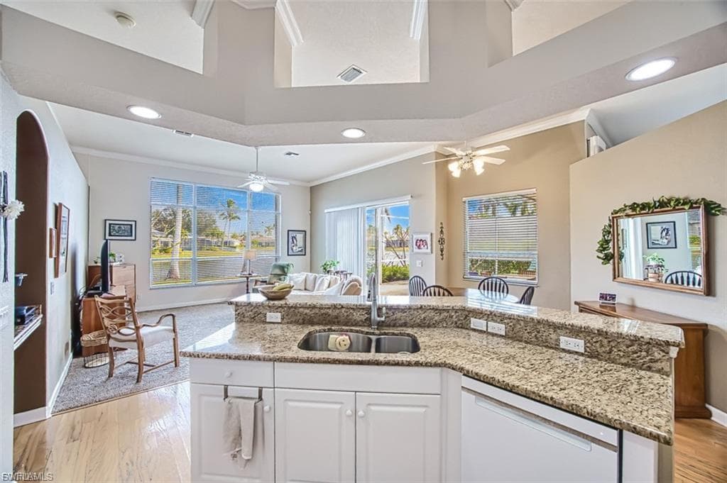 14063 Clear Water LN, FORT MYERS FL 33907-9