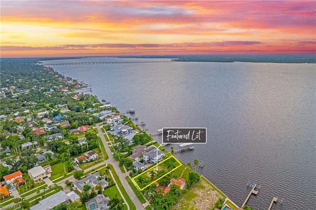 2904 Valencia WAY, FORT MYERS FL 33901-1