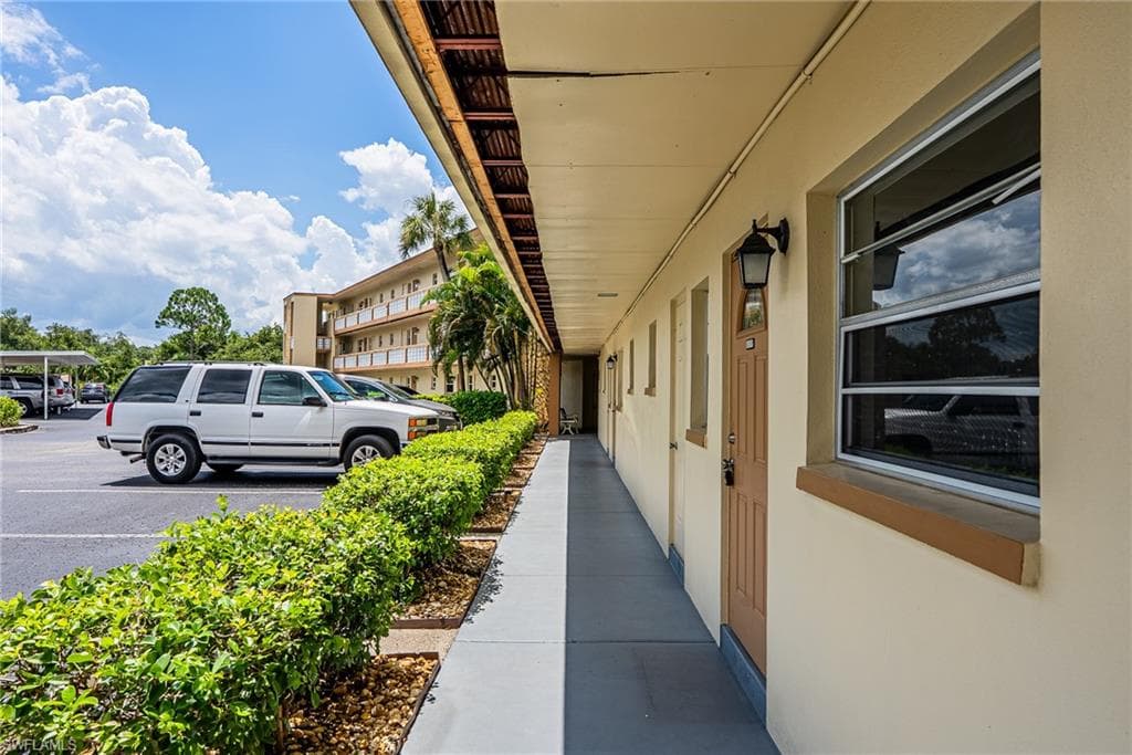 1503 Tropic TER, NORTH FORT MYERS FL 33903-8