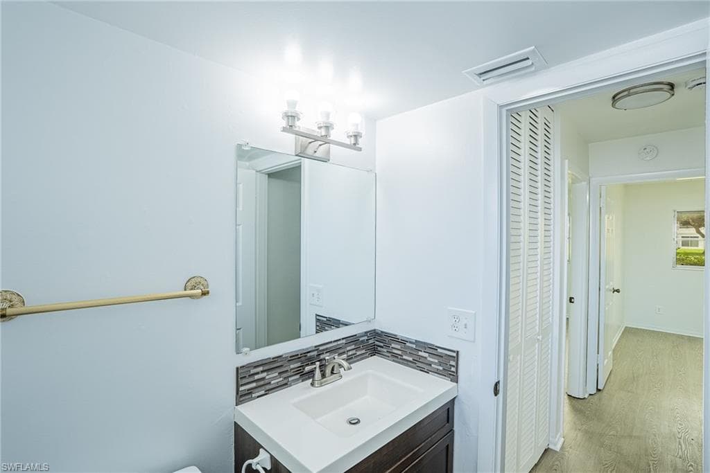 1503 Tropic TER, NORTH FORT MYERS FL 33903-23