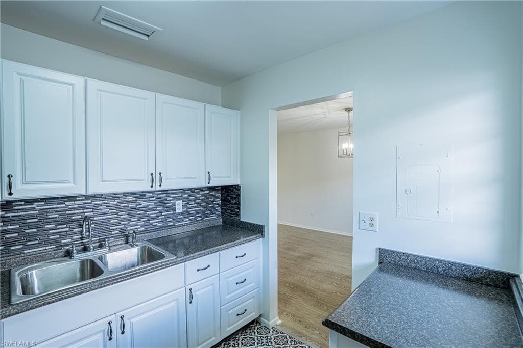 1503 Tropic TER, NORTH FORT MYERS FL 33903-13