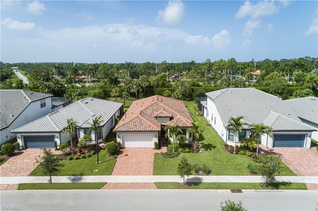 6770 Pennyroyal DR, NAPLES FL 34114-19