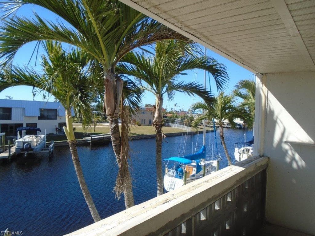 708 Victoria DR 206-6
