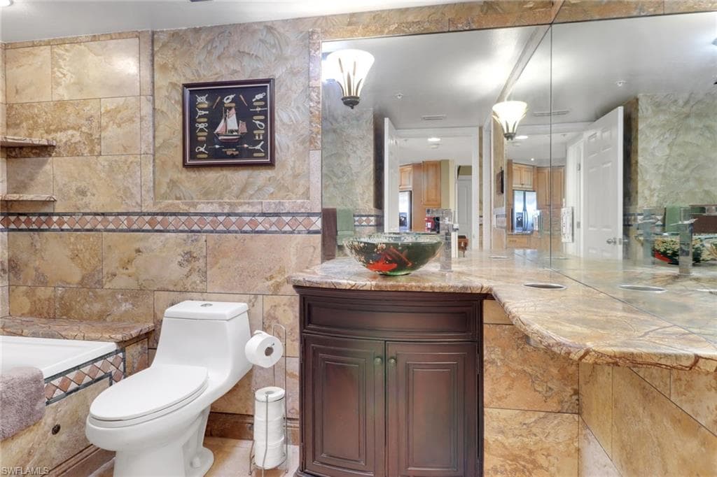 9431 Sunset Harbor LN # 113, FORT MYERS FL 33919-18