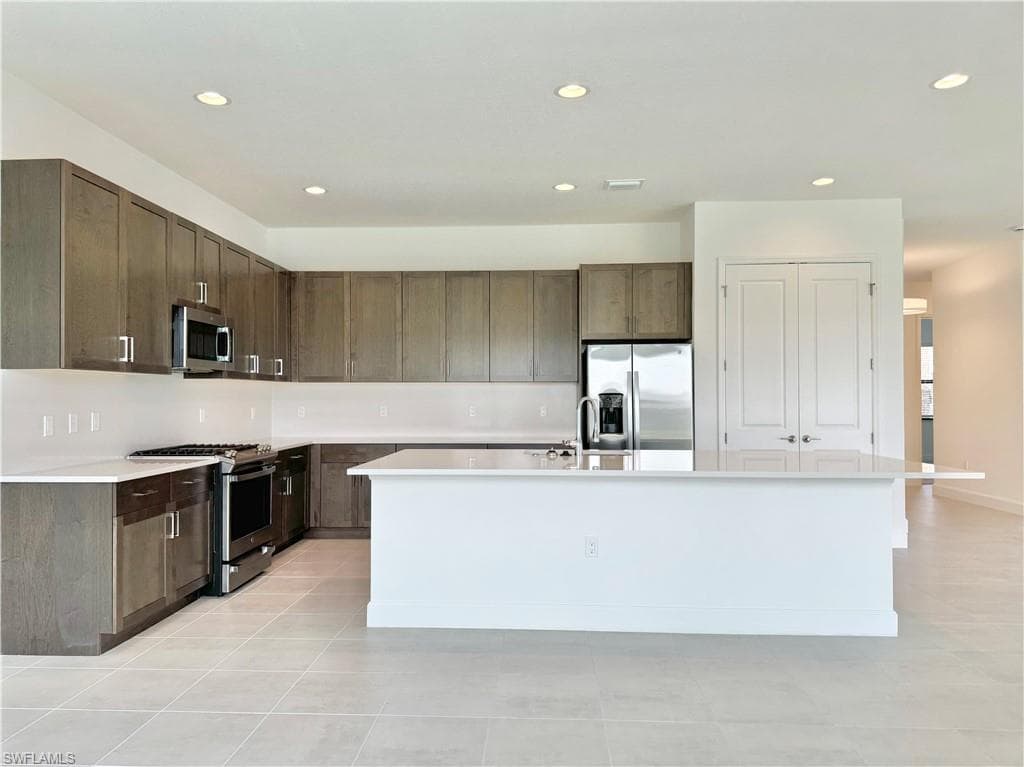 20921 Thistle Leaf LN, ESTERO FL 33928-8