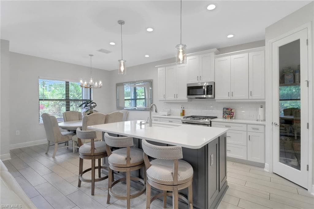 4076 Pegasus WAY, NAPLES FL 34120-5