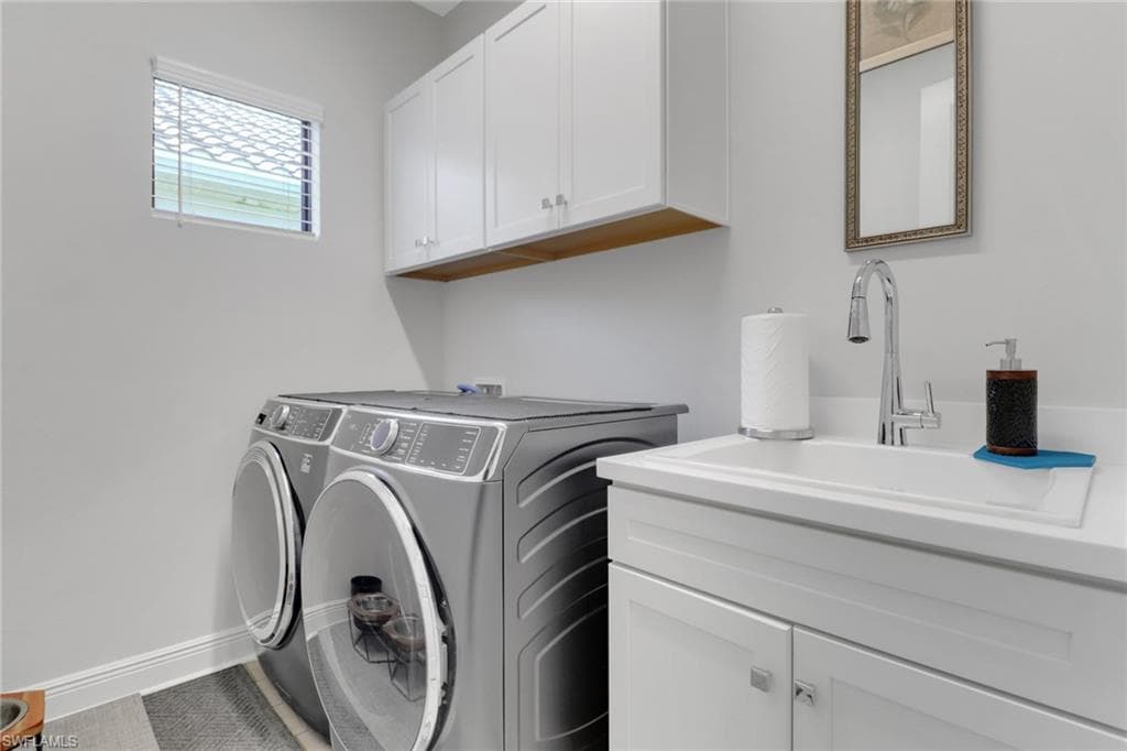 4076 Pegasus WAY, NAPLES FL 34120-12