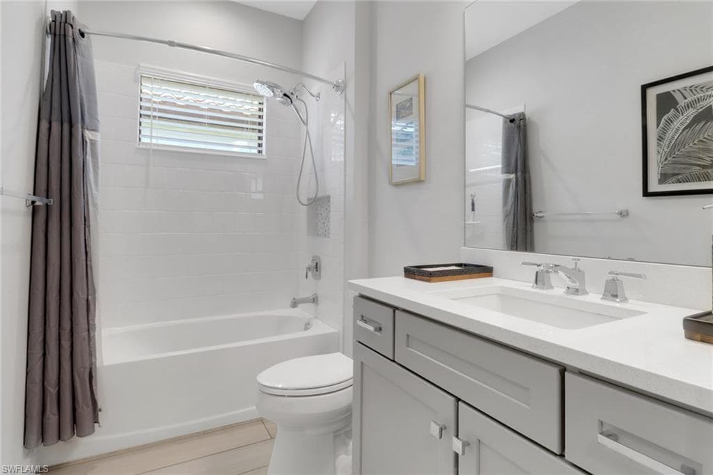 4076 Pegasus WAY, NAPLES FL 34120-10