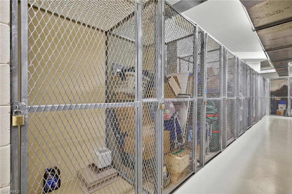 1060 Borghese LN # 702, NAPLES FL 34114-36