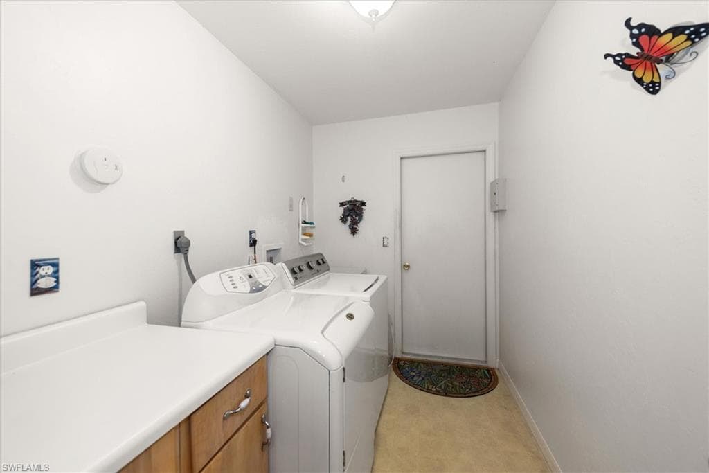 17837 Dracena CIR, NORTH FORT MYERS FL 33917-21