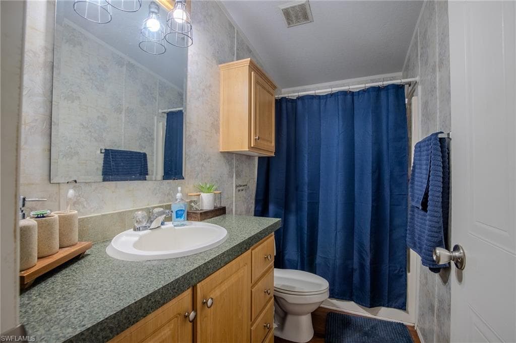 1205 Inverness AVE, CLEWISTON FL 33440-19