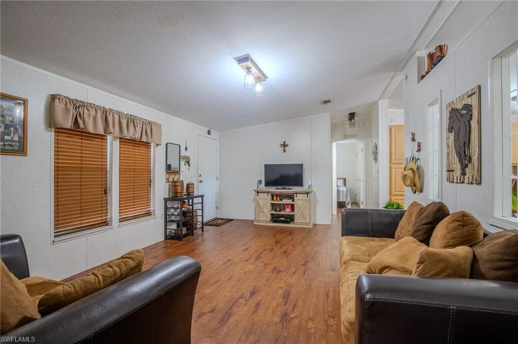 1205 Inverness AVE, CLEWISTON FL 33440-8