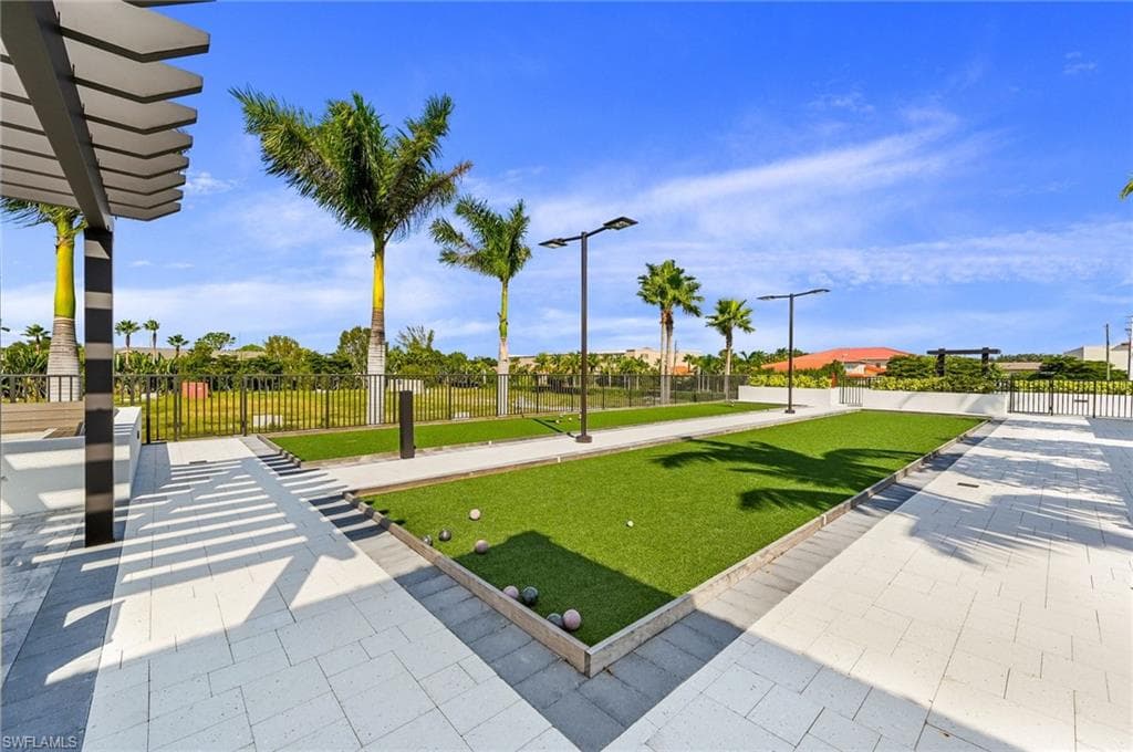 1111 Central # 417S, NAPLES FL 34102-23