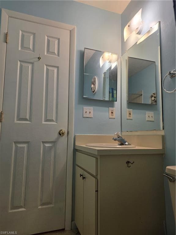 52 Heath Aster LN, LEHIGH ACRES FL 33936-22