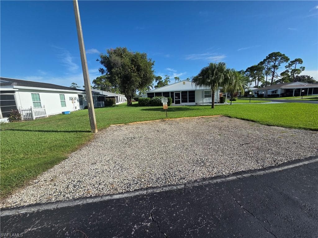 52 Heath Aster LN, LEHIGH ACRES FL 33936-39