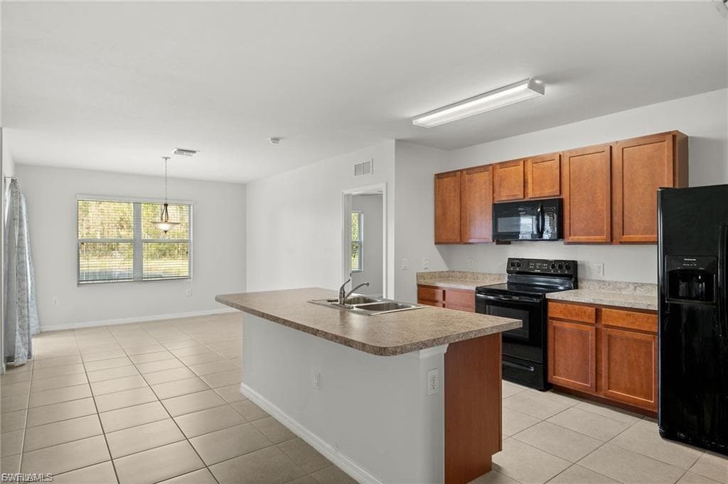 3495 Acapulco CIR, CAPE CORAL FL 33909-4