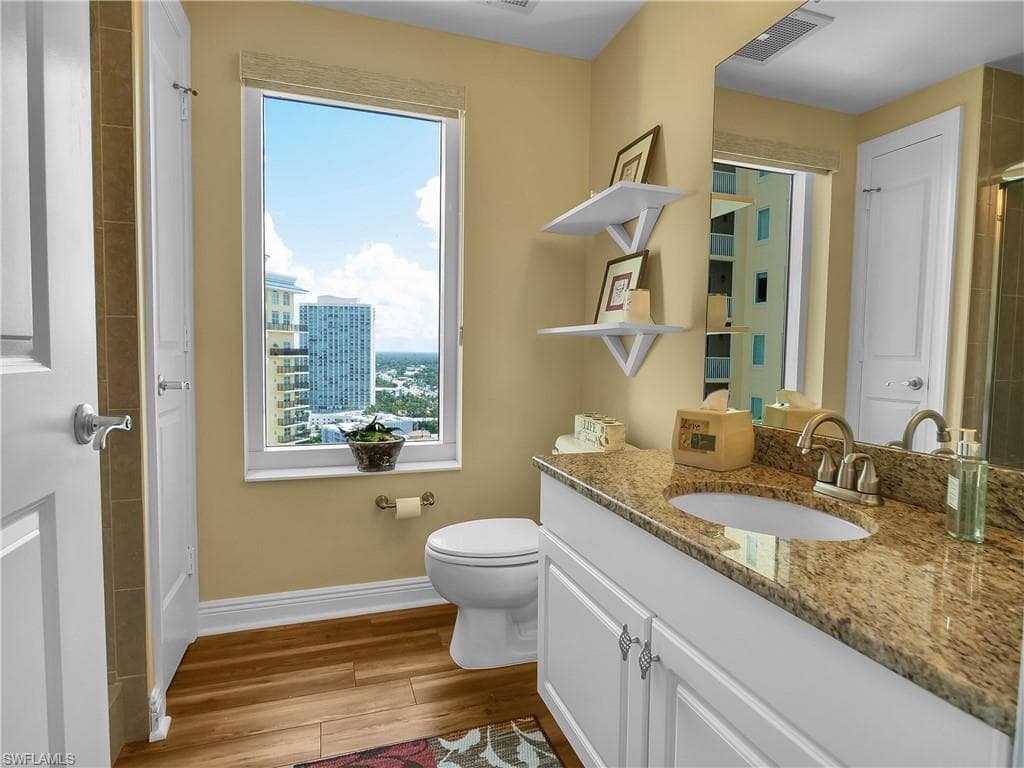 2743 1st ST # 2004, FORT MYERS FL 33916-8