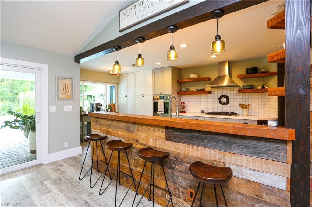 5840 Bur Oaks LN, NAPLES FL 34119-11