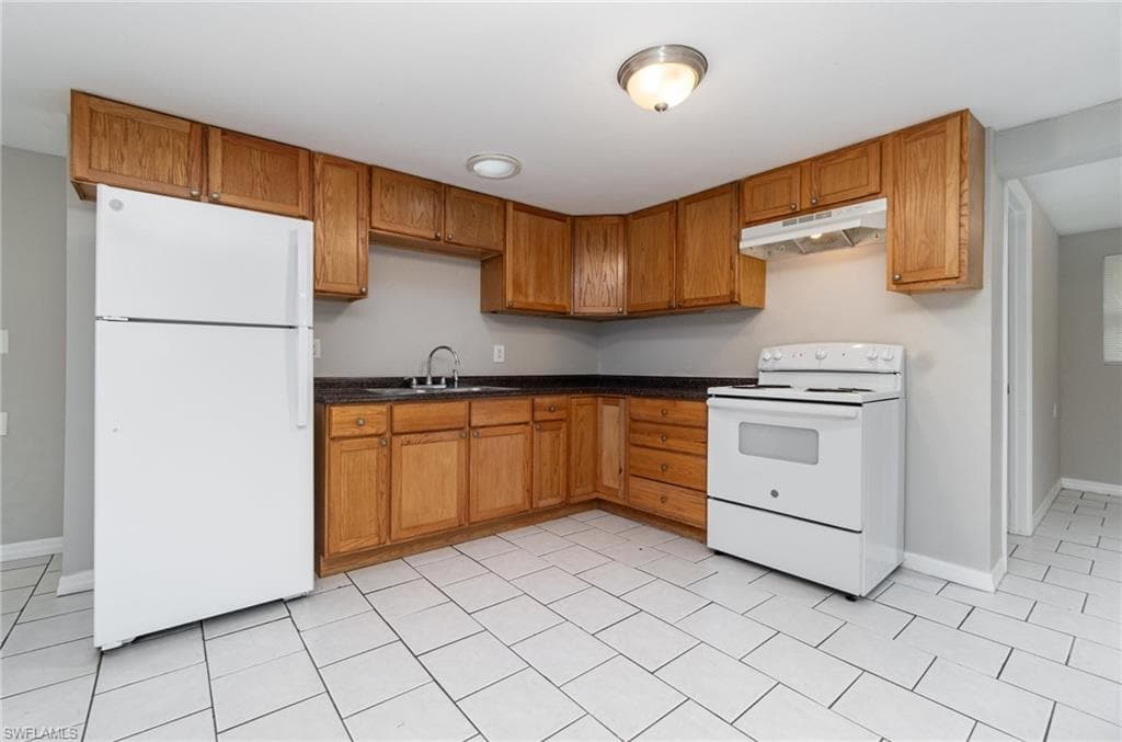 27245 Washington ST, PUNTA GORDA FL 33983-5