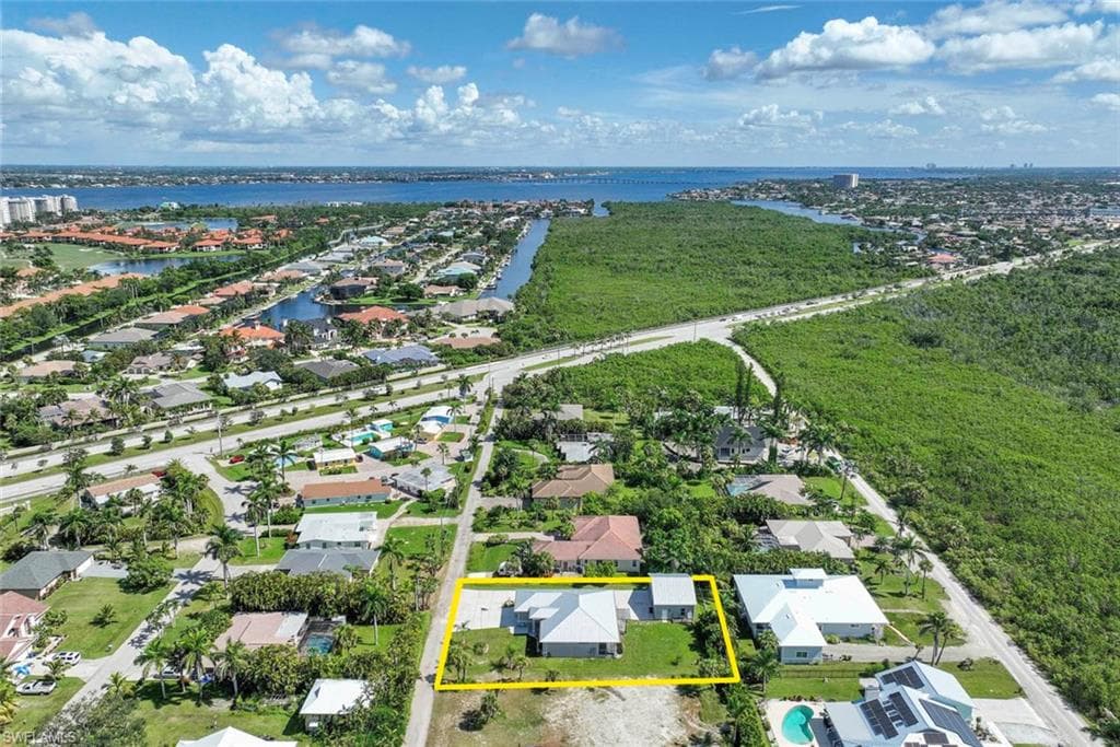 14725 Martin DR, FORT MYERS FL 33908-19