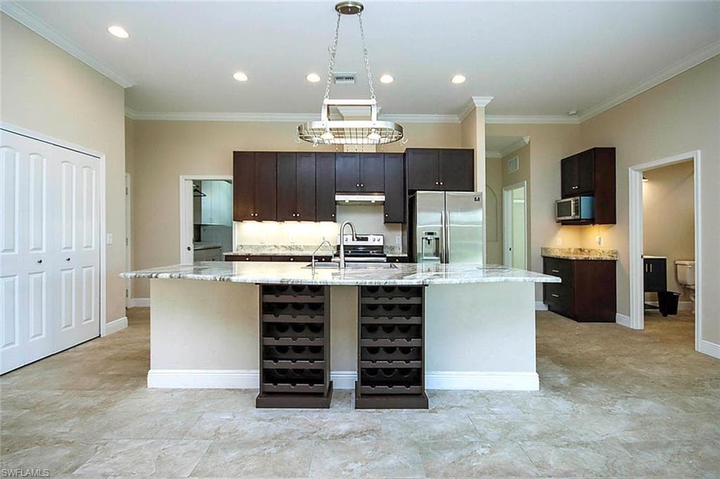 14725 Martin DR, FORT MYERS FL 33908-7