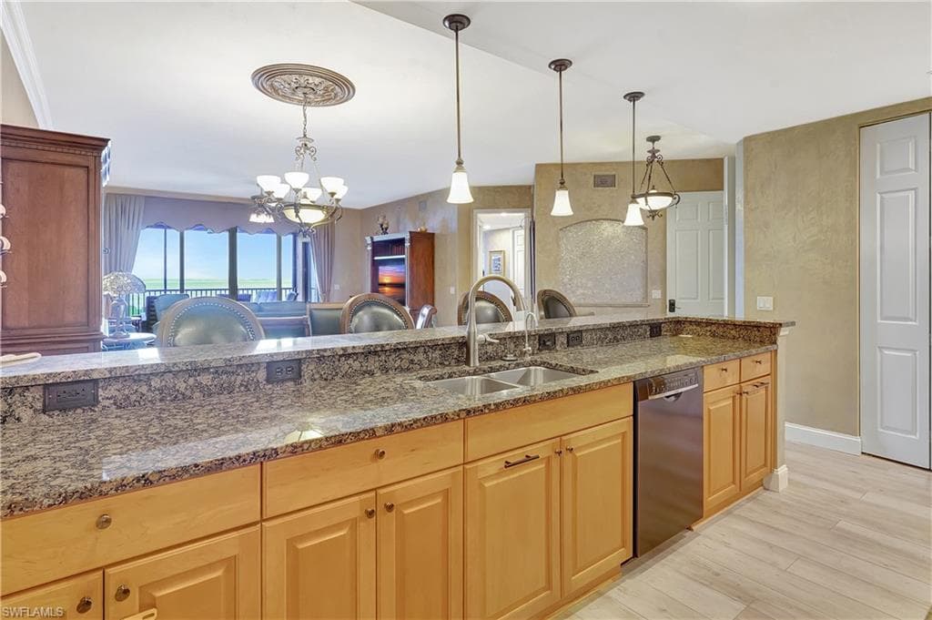 87 Vivante BLVD # 403, PUNTA GORDA FL 33950-10