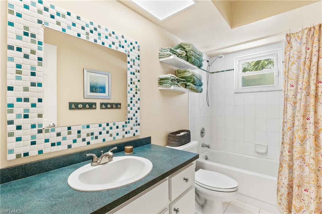 17593 Moorfield DR, FORT MYERS FL 33908-17