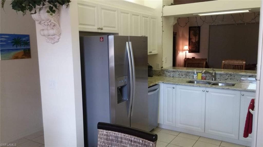 445 Robin Hood CIR # 201, NAPLES FL 34104-4