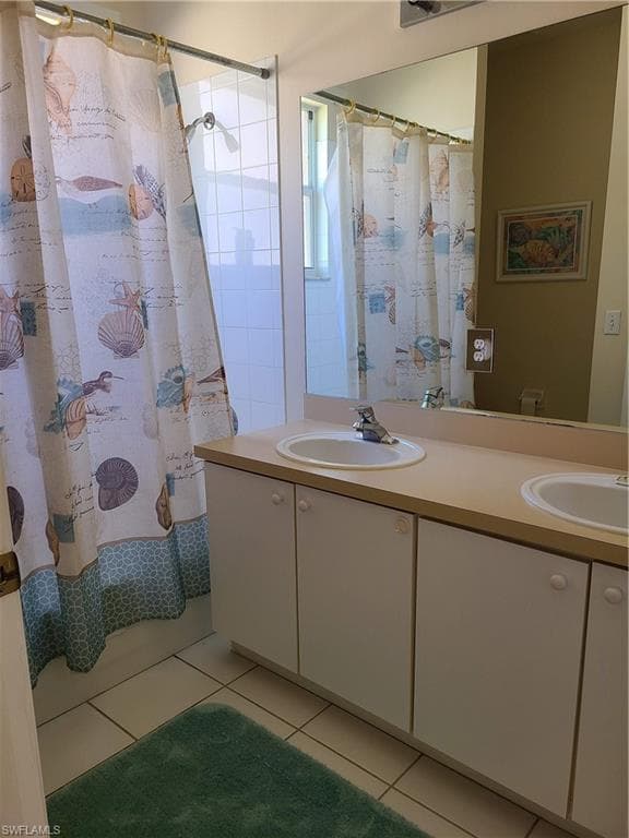 745 Crossfield CIR, NAPLES FL 34104-20