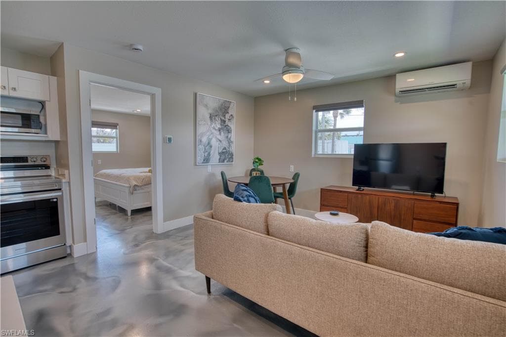 126 Mango ST, FORT MYERS BEACH FL 33931-22