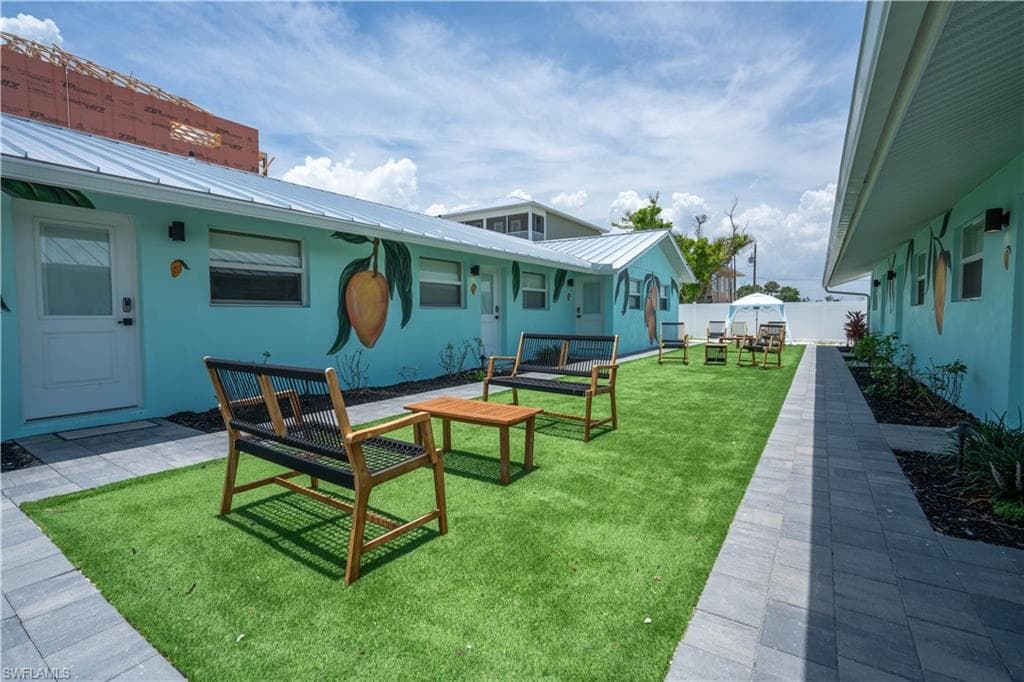 126 Mango ST, FORT MYERS BEACH FL 33931-1