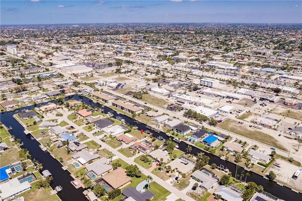 1437 Vendome CT, CAPE CORAL FL 33904-48