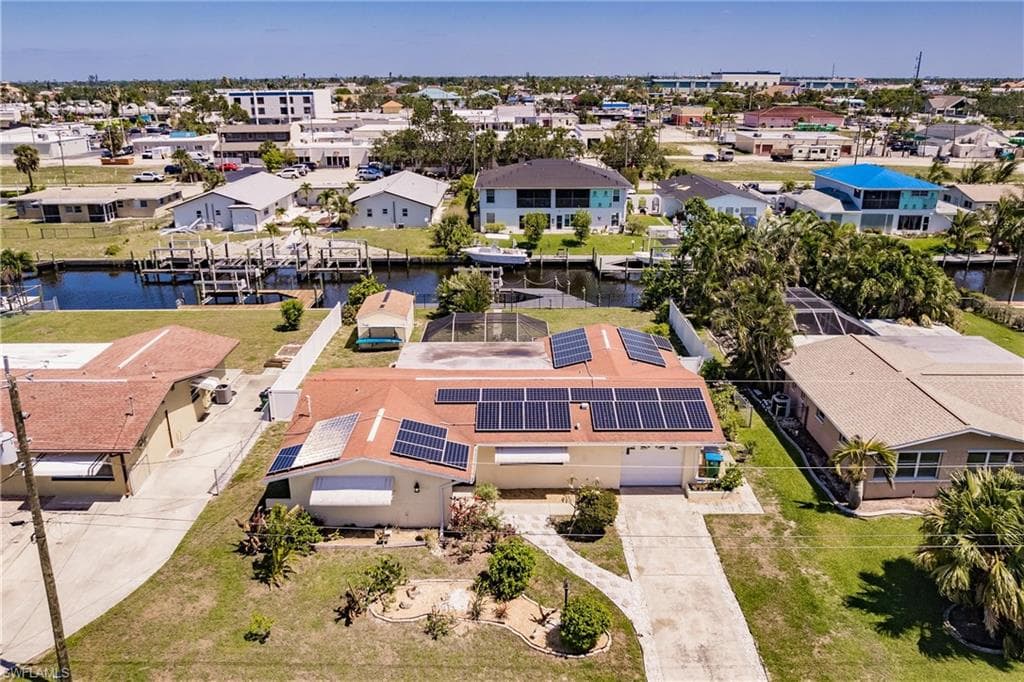 1437 Vendome CT, CAPE CORAL FL 33904-44