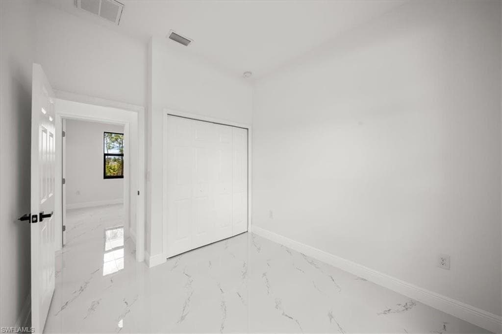 1262 Bowles AVE, FORT MYERS FL 33913-26