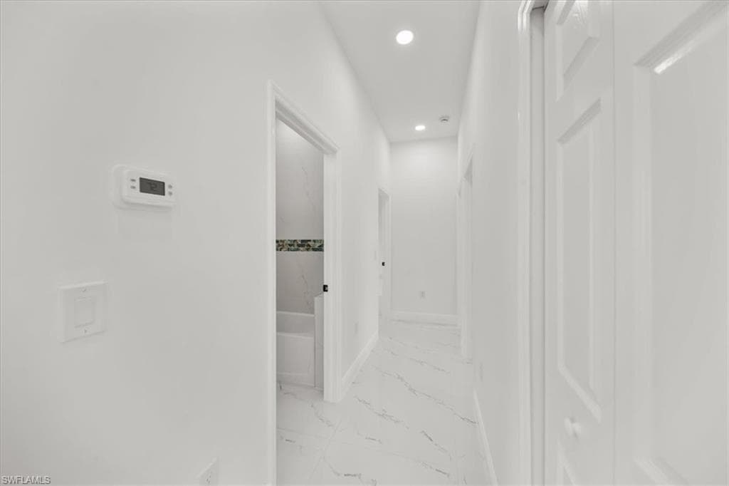 1262 Bowles AVE, FORT MYERS FL 33913-19