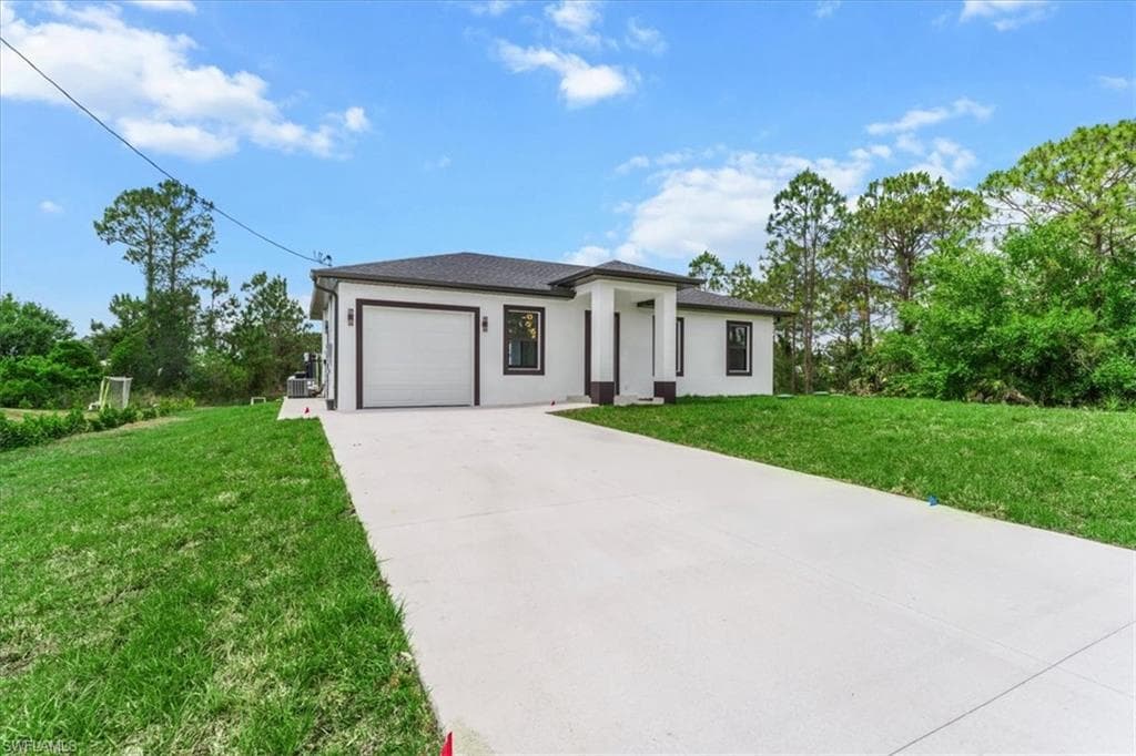 1262 Bowles AVE, FORT MYERS FL 33913-3